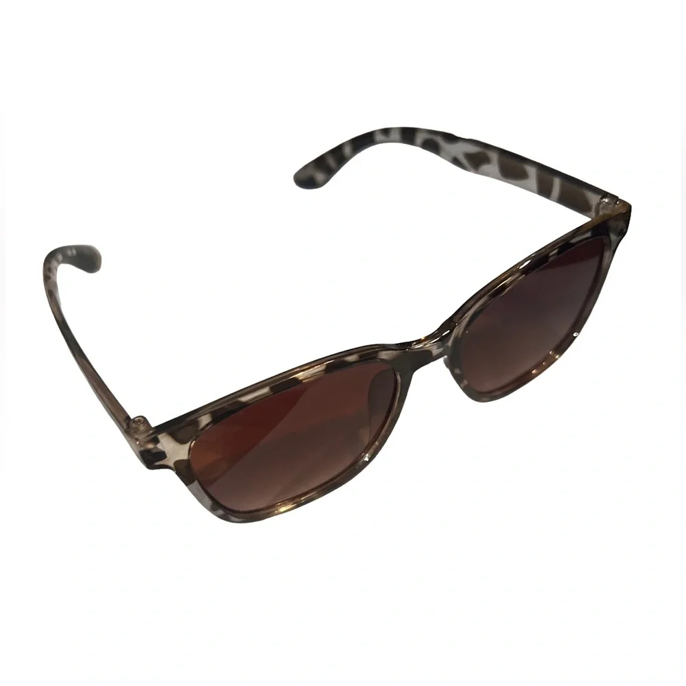 NWT Vintage Square Leopard Print Framed Sunglasses, Lightweight Durable